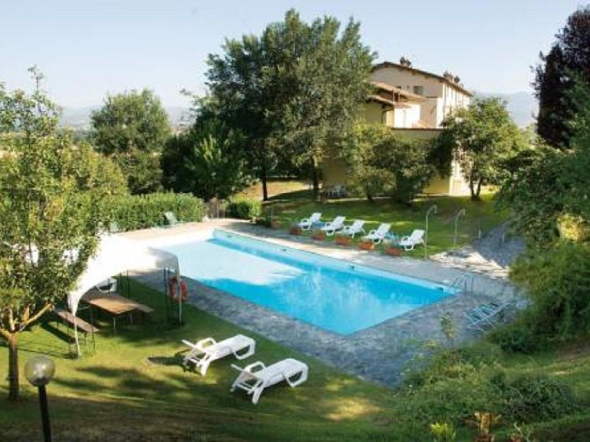 Rustic Holiday Home in Città di Castello with Swimming Pool Exterior foto